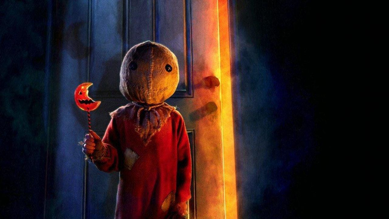 The pacifier-Sam / Peeping Tommy (Quinn Lord) in Trick 'r Treat.