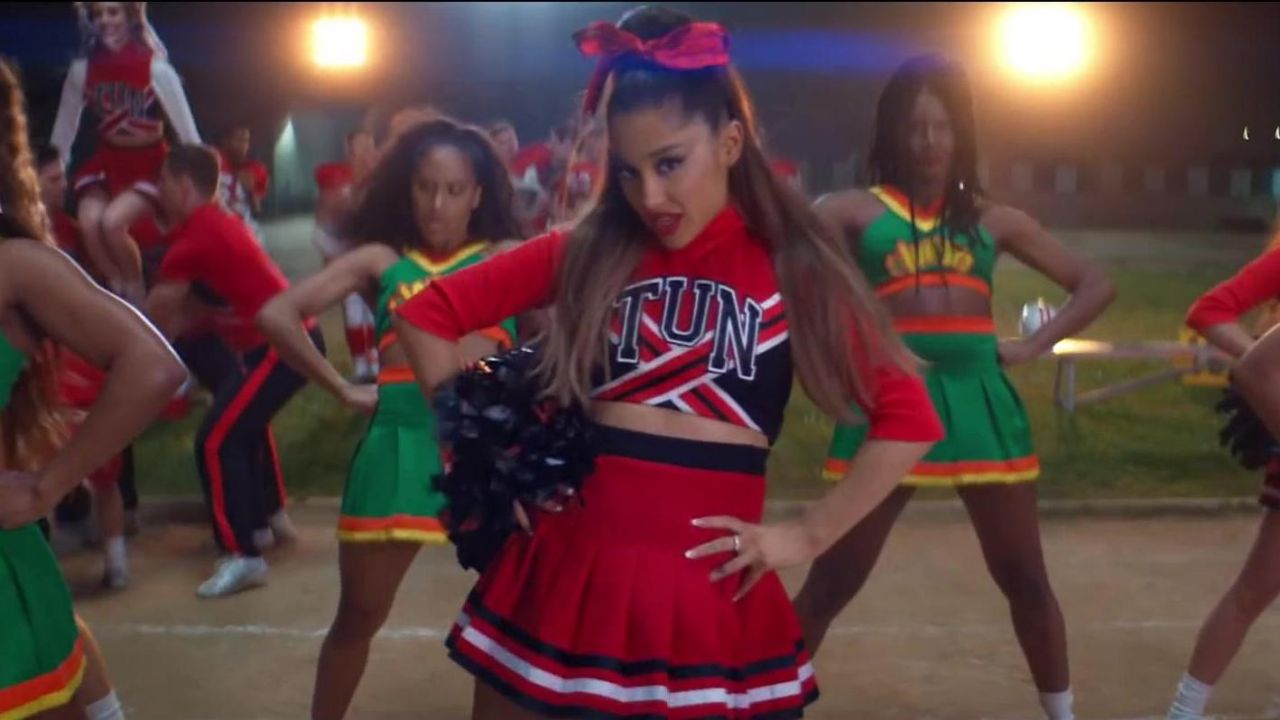 The outfit cheerleader Michael Ngo TUN Ariana Grande in the video thank u, ...