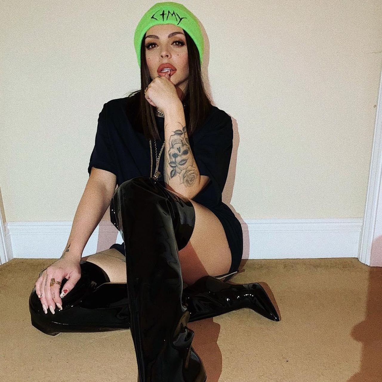 thigh boots with toes out
