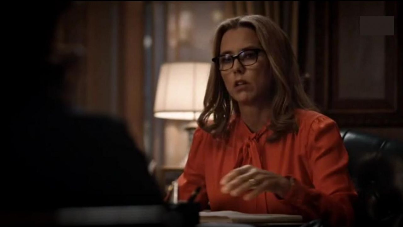 Givenchy Tie Neck Silk Blouse worn by Elizabeth McCord (Téa Leoni) in ...