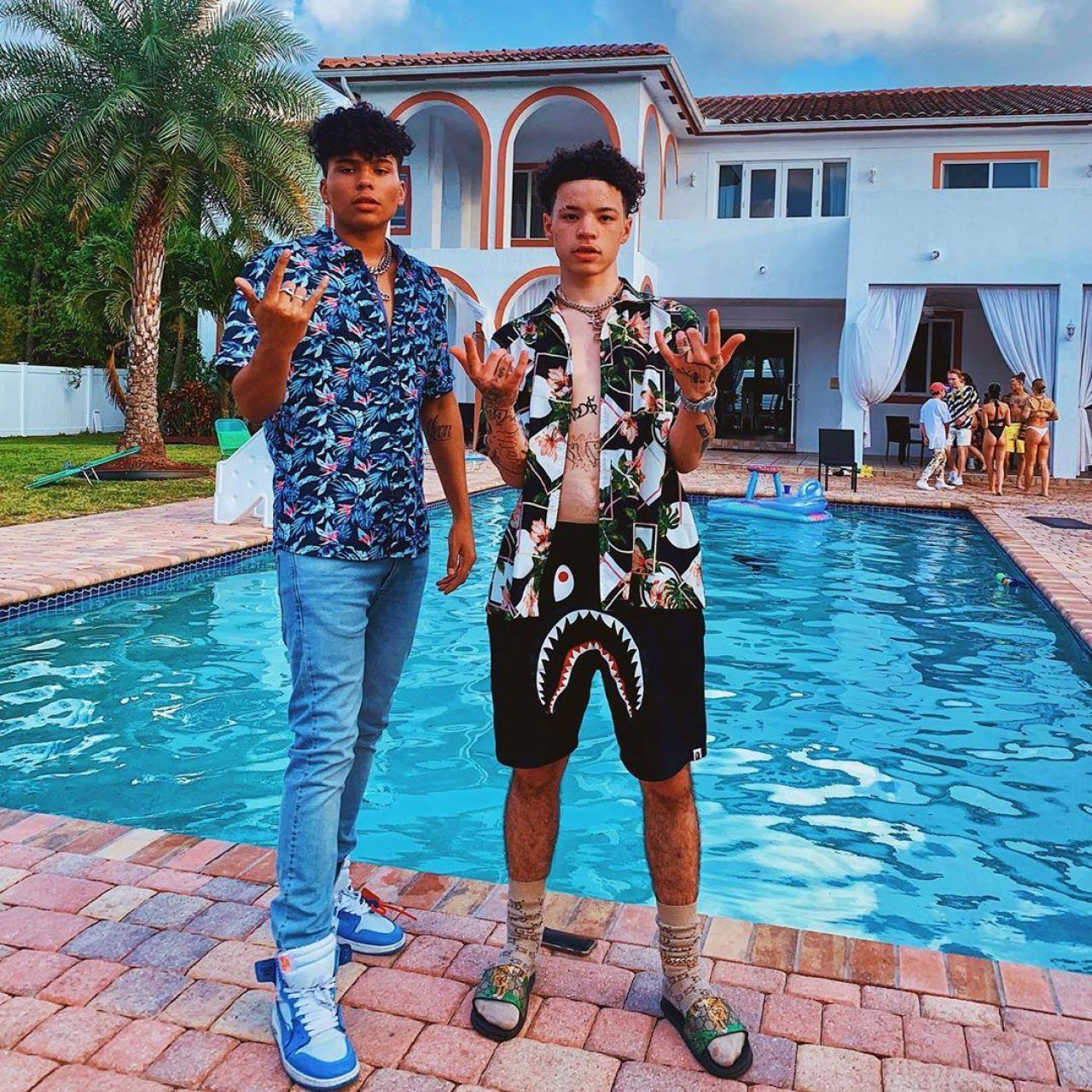 The black shorts Bape Lil Mosey on his account Instagram @lilmosey.