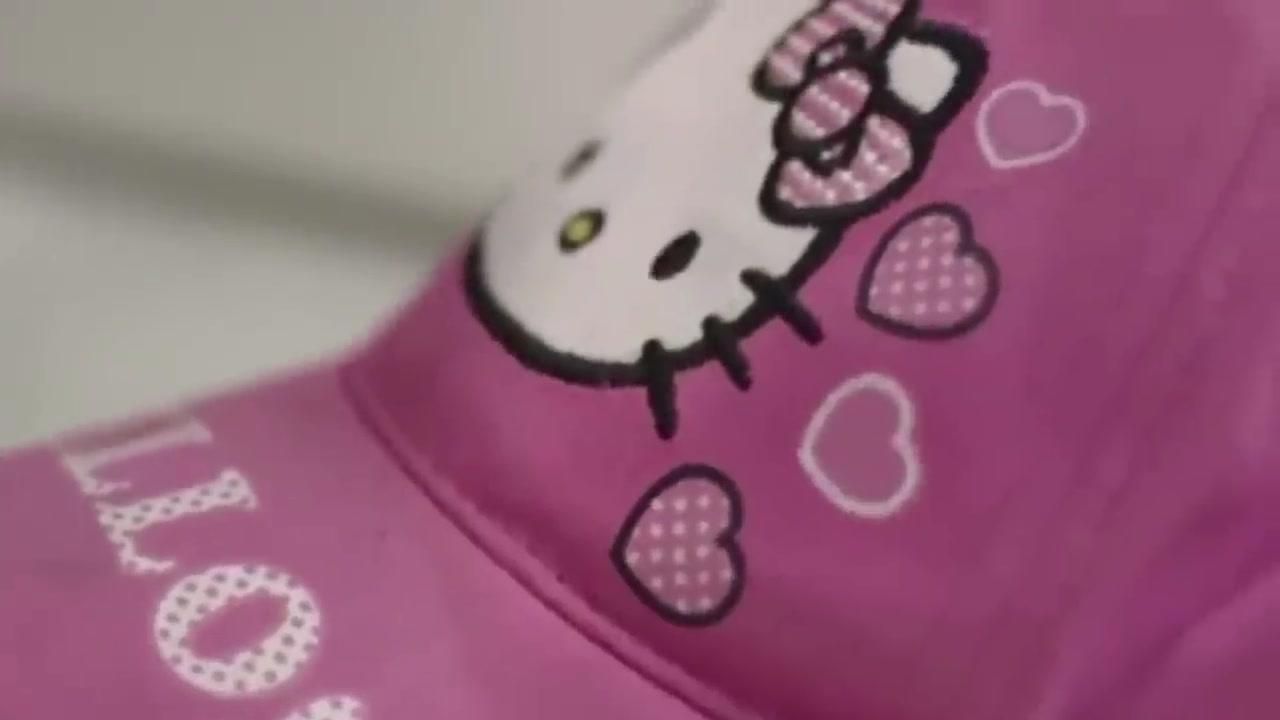 Шапка hello kitty. Lil Peep Хеллоу Китти. Кепка Хелло Китти лил пип. Кепка hello Kitty Lil Peep. Шапка Хелло Китти лил пип.