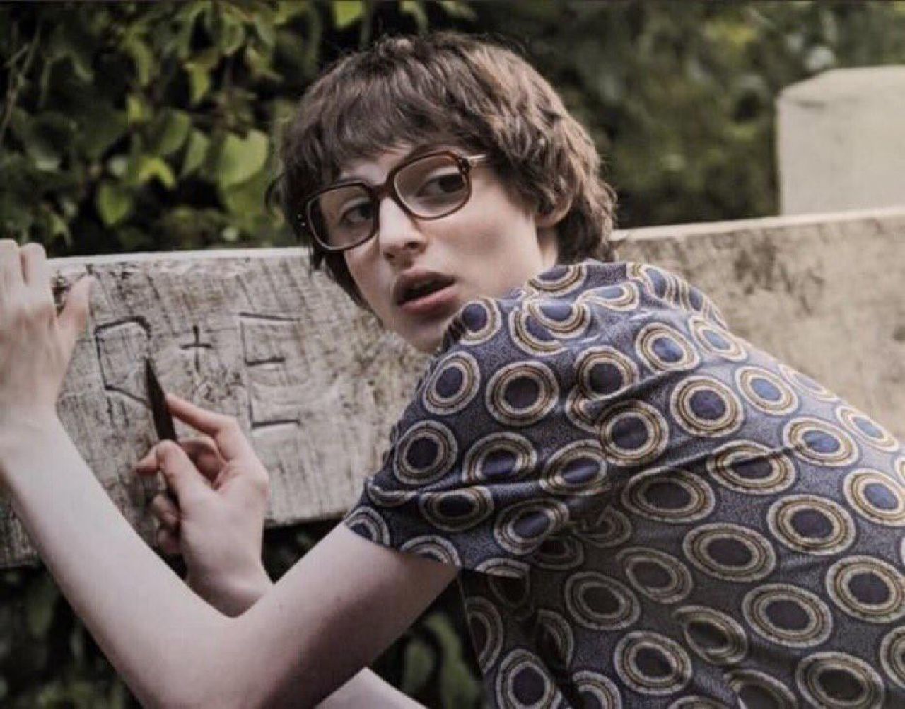 Print Shirt Worn By Young Richie Tozier (Finn Wolfhard) In It Chapter ...