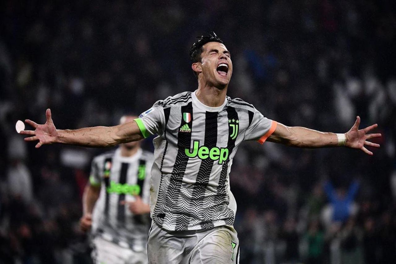 Le maillot Adidas de la Juventus de Turin de Cristiano Ronaldo sur son compte Instagram