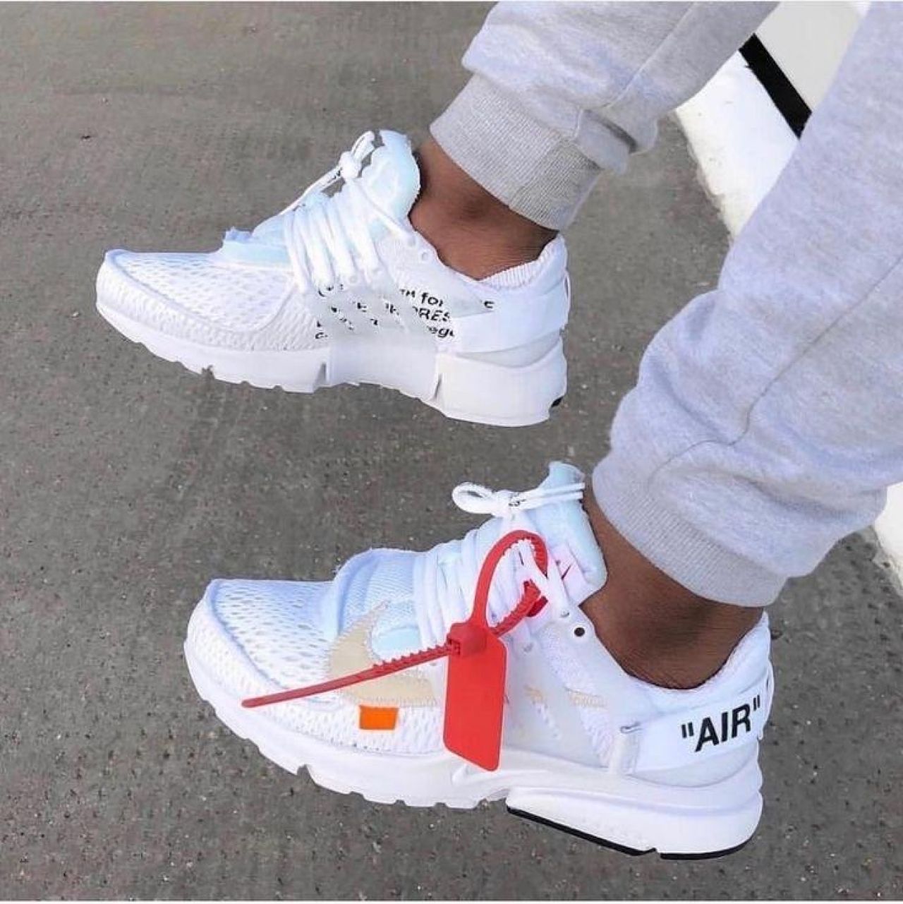 Кроссовки white. Nike off White Sneakers. Shoelaces кроссовки off White. Кроссовки офф Вайт найк женские. Nike off White белые женские.