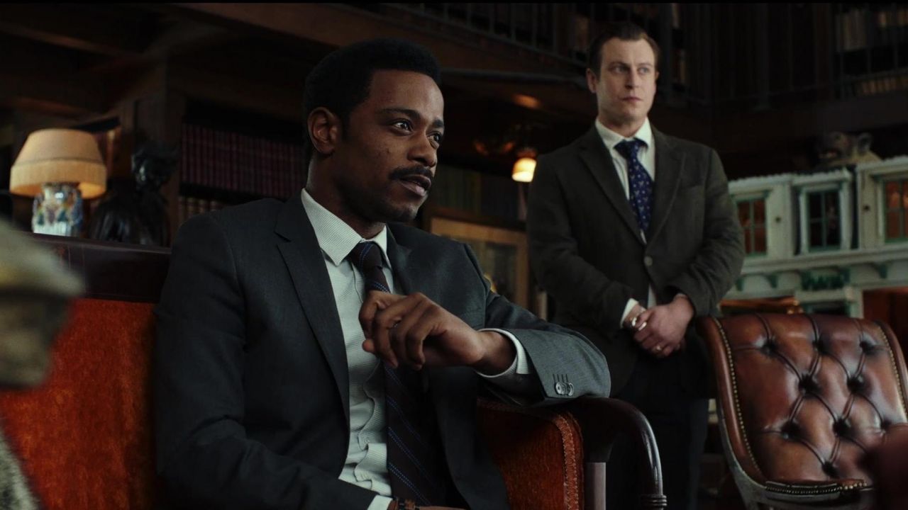 Suit Jacket of Lieutenant Elliott (Lakeith Stanfield) in Knives Out ...