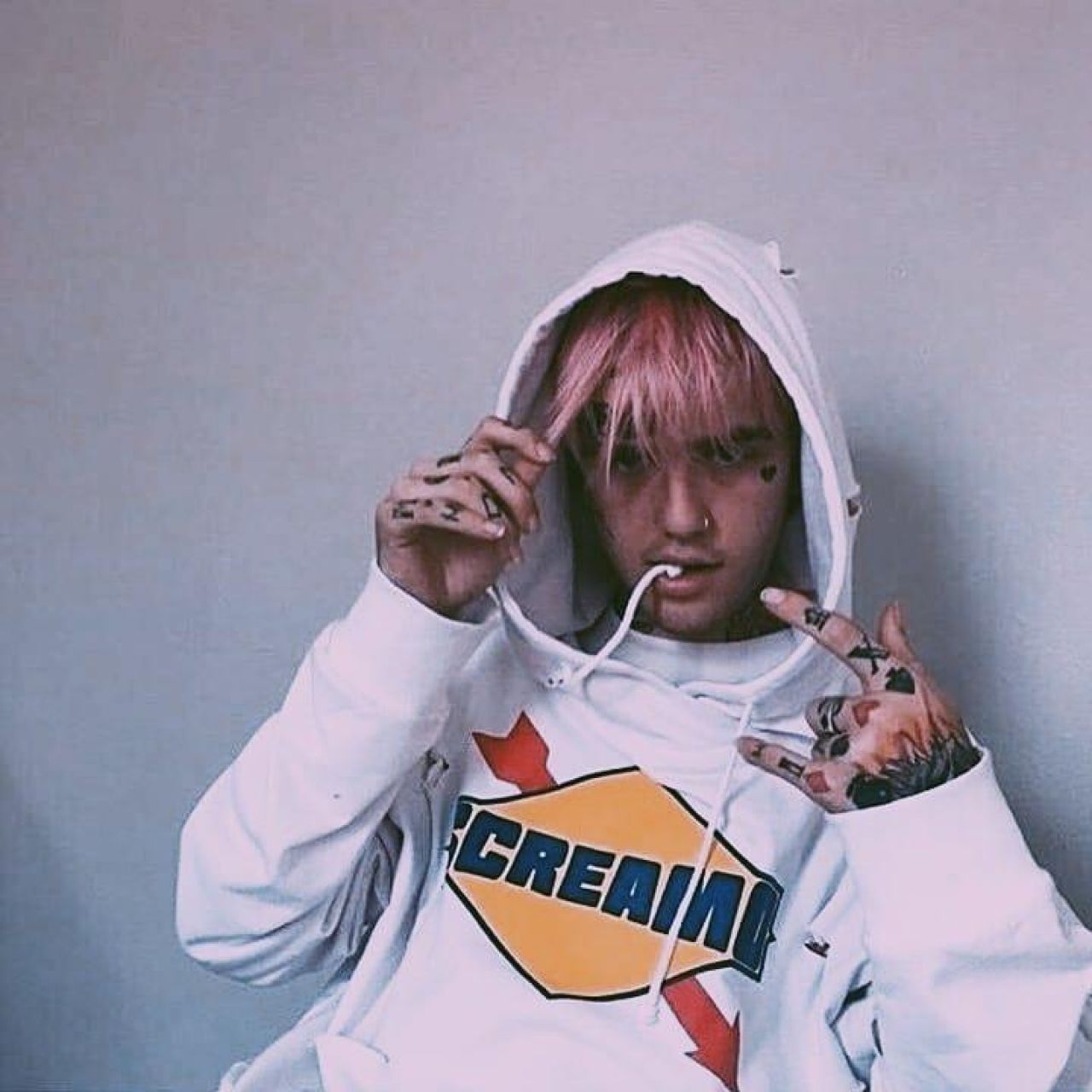 Lil white. Худи off White Lil Peep. Лил пип в худи gap.