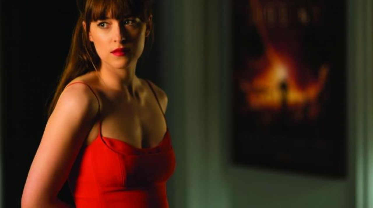 The Red Dress Of Anastasia Steele Dakota Johnson In Fifty Shades Darker Spotern 