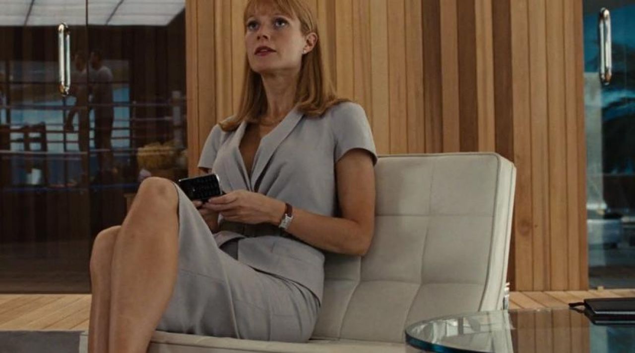 La chaise Knoll de Pepper Potts (Gwyneth Paltrow) dans Iron Man 2.