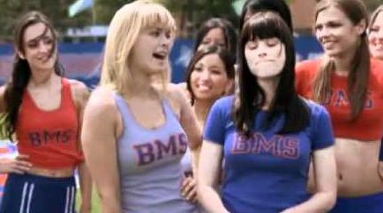 The T-Shirt Blue Mountain State in Blue Mountain State.