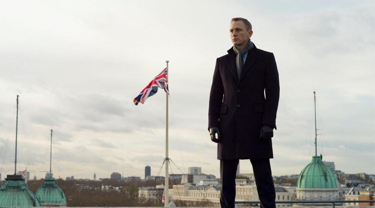 Un shopping spécial James Bond pour les 50 ans de Daniel Adidas Gazelle baskets porté par James Bond (Daniel Craig