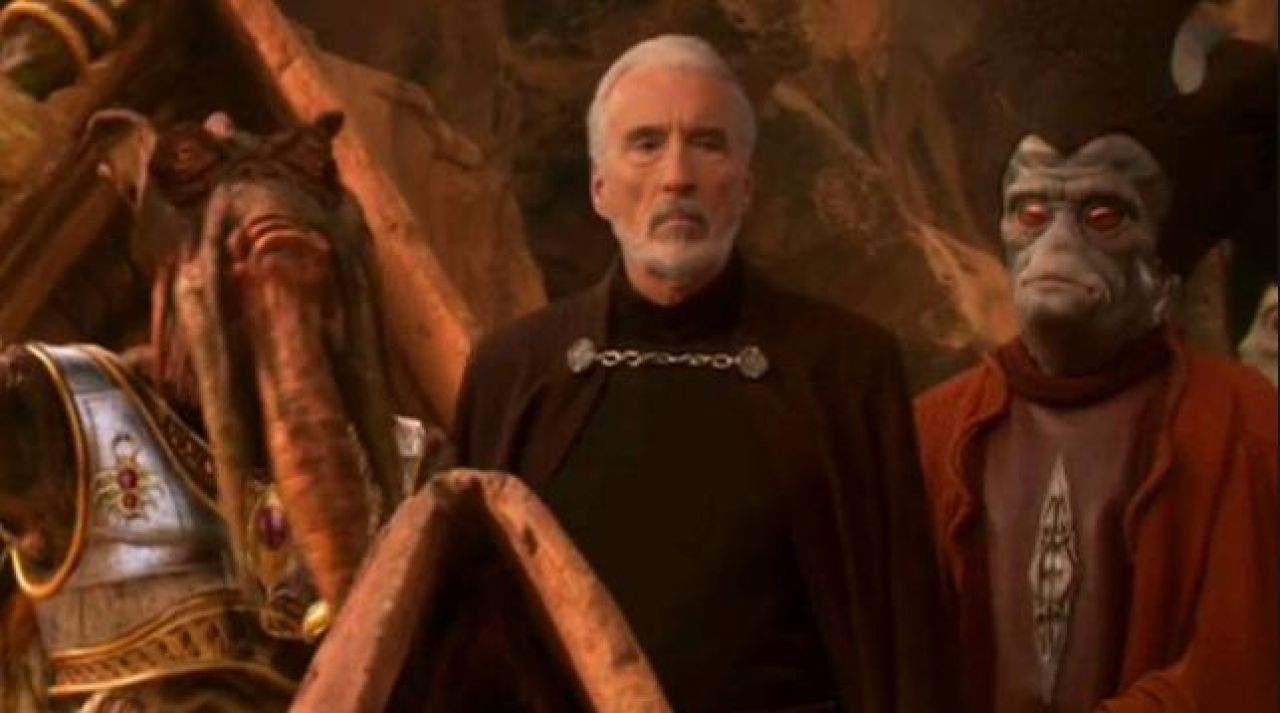 the cape of the Count Dooku (Christopher Lee) in Star Wars II : attack of T...