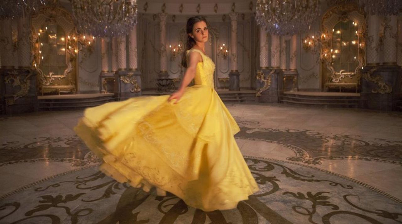 La robe de mariée jaune de Belle (Emma Watson) dans La Belle et la Bête