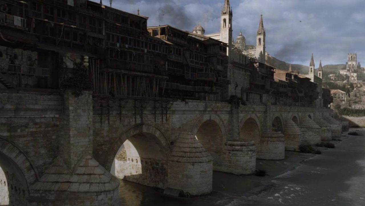 Le pont romain de Cordoue en Espagne, le pont de Volantis dans Game of