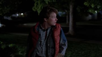 Le blouson rouge de Marty McFly (Michael J. Fox) dans Retour vers le futur