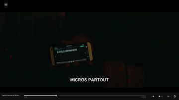 The smartphone HTC One of Nick Fury in Captain America