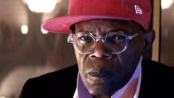 The pink hat New York Yankees Richmond Valentine (Samuel L. Jackson) in Kingsman