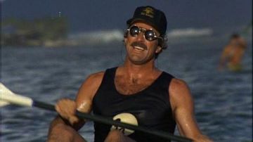 Sunglasses mountain of Thomas Magnum (Tom Selleck) in the Magnum
