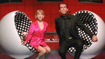 Fauteuil Eero Aarnio dans Mars Attacks !