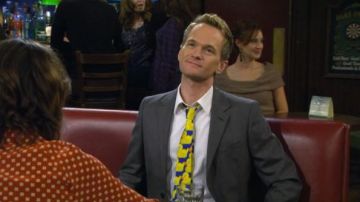 Tie little ducks Barney Stinson (Neil Patrick Harris) in How I Met Your Mother S07E03