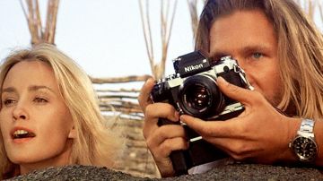 The camera Nikon F2 with Jeff Bridges in King Kong 1976