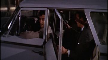 The watch Gruen Precision 510 James Bond (Sean Connery) in from Russia with love
