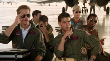La combinaison de pilote portée par les pilotes dans Top Gun