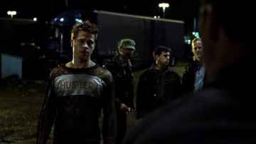 Le t-shirt Hustler de Tyler Durden (Brad Pitt) dans Fight Club