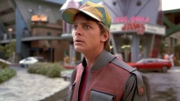 La casquette du futur de Marty McFly (Michael J. Fox) dans Retour vers le futur II
