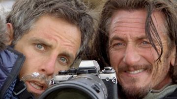 The camera Nikon F3/T to Sean Penn in The Secret Life Of Walter Mitty