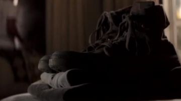 Los zapatos holgados de palladium de Robert Neville (Will Smith) en I Am a Legend