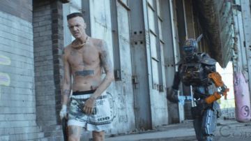 Cortos de "$100 Bill" de NINJA en Chappie