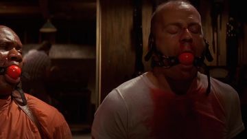 Les Ball Gag de Marsellus Wallace (Ving Rhames) et Butch Coolidge (Bruce Willis) dans Pulp Fiction