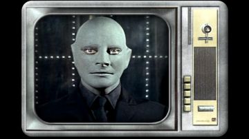 Le masque de Fantômas (Jean Marais) dans Fantômas