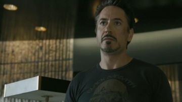 Le T-Shirt Black Sabbath de Tony Stark (Robert Downey Jr.) dans Avengers