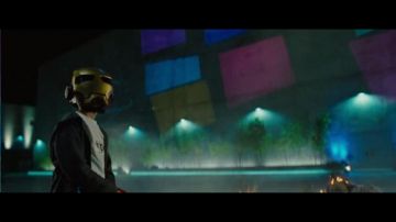 Le casque Iron Man du petit garçon dans Iron Man 2