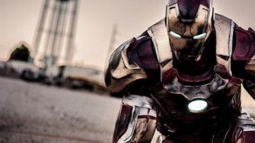 The helmet Mark 42 Iron Man/Tony Stark (Robert Downey JR) in Iron Man 3