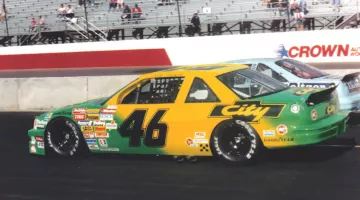 The Chevrolet Lumina Cole Trickle (Tom Cruise) in Days of thunder