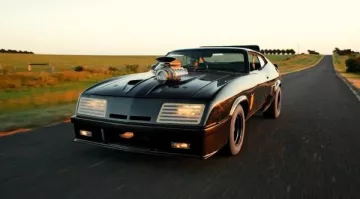 The car Ford XB Falcon Max Rockatansky (Mel Gibson) in Mad Max