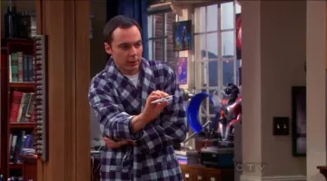 The thermometer of Sheldon Cooper (Jim Parsons) in The Big Bang Theory S06E14