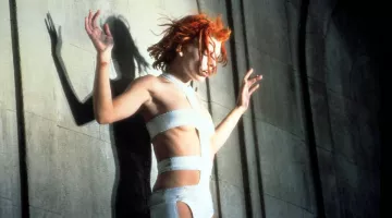 La combinación de vendaje de Leeloo (Milla Jovovitch) en el 5º Elemento