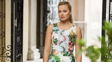 The floral dress from Dolce & Gabbana Jess Barrett (Margot Robbie) in the film Focus (Diversion)
