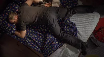 La paire de Nike Air Pegasus 25 de Gregory House (Hugh Laurie) dans Dr House S06E19