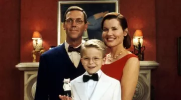 The table Lady asleep in a vase black Róbert Berény in Little in Stuart Little