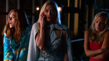 Le maillot de bain Unique Vintage de Lemon Breeland (Jaime King) dans Hart of Dixie (S04E02)