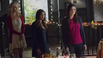 La robe dentelle verte d'Elena dans Vampire Diaries