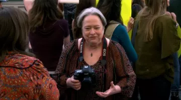 The APC Canon EOS Camera of Kathy Bates in Mike & Molly
