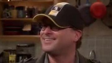 La casquette "Pouffsoufle" de Leonard Hofstadter (Johnny Galecki) dans The Big Bang Theory