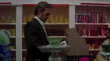 The sunglasses of Holland March (Ryan Gosling) in The Nice Guys