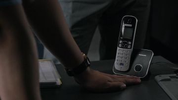 Le téléphone fixe Panasonic dans Seul sur Mars